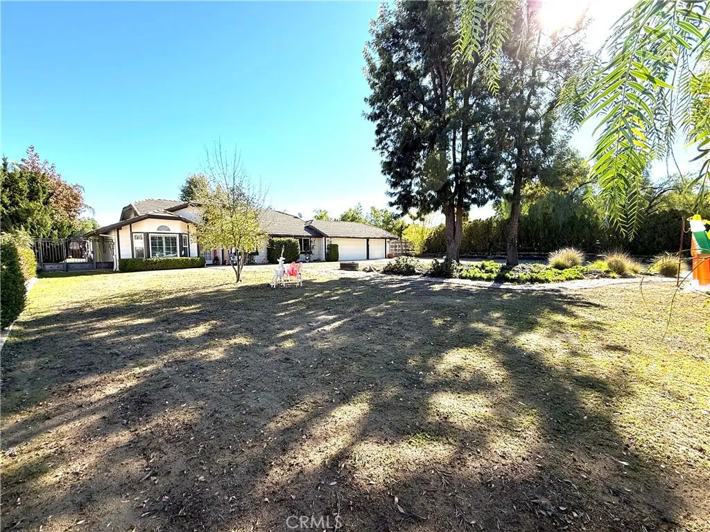 28870 Broken Arrow Cir, Menifee, California 92584 home-pic-63